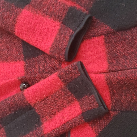 Aritzia Wool Plaid Jacket - Picture 3 of 9
